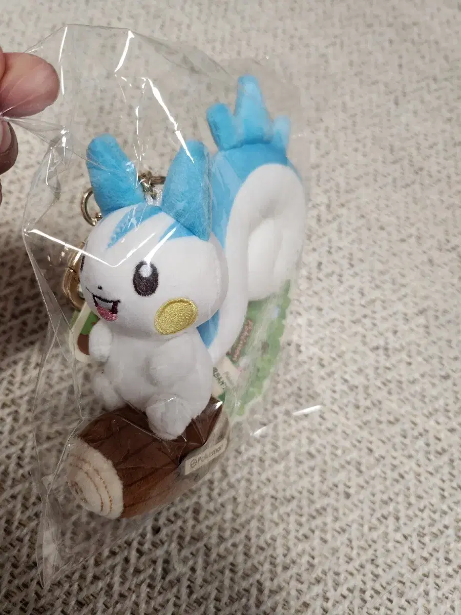 thumbnail-0